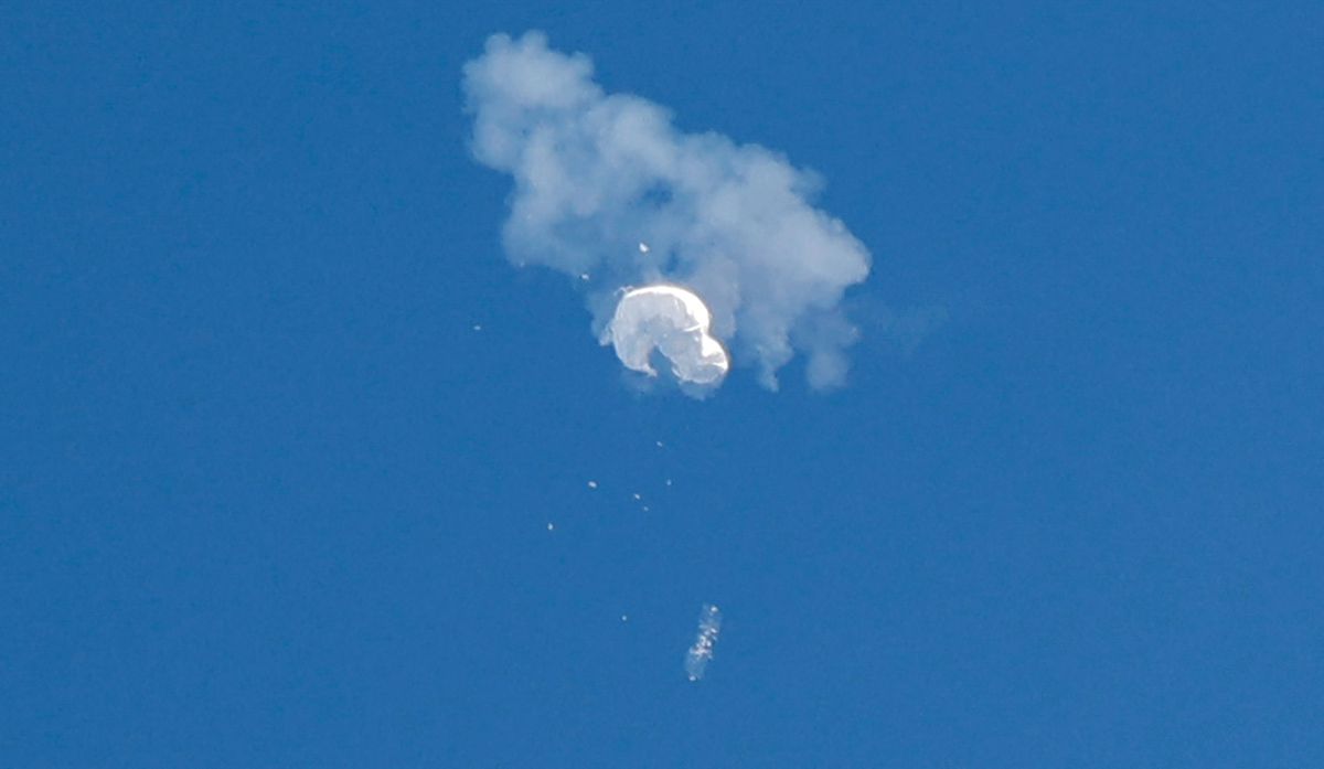 Ni extraterrestres ni chinos: EE UU apunta nuevas tesis sobre los objetos voladores derribados la semana pasada