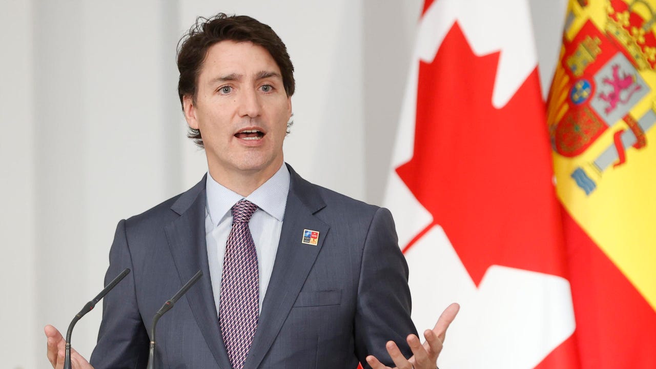 Un caza estadounidense derriba un artefacto sobre Canadá por orden de Trudeau