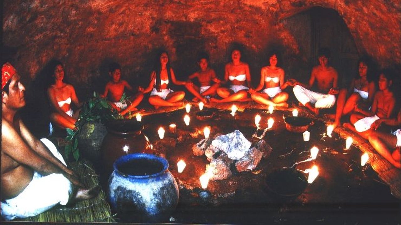 Hemos asistido a un “temazcal”: el ritual de purificación del mundo maya.