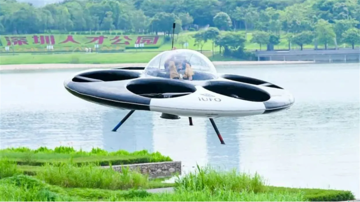 Así vuela el primer platillo volante pilotable del mundo